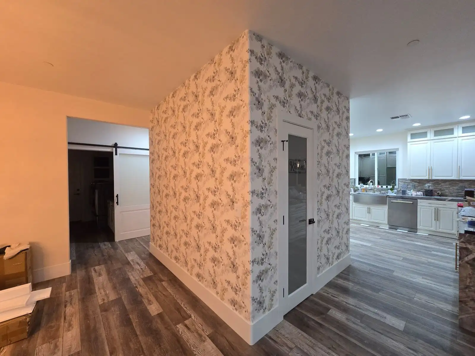 Wallpaper installation Renton WA