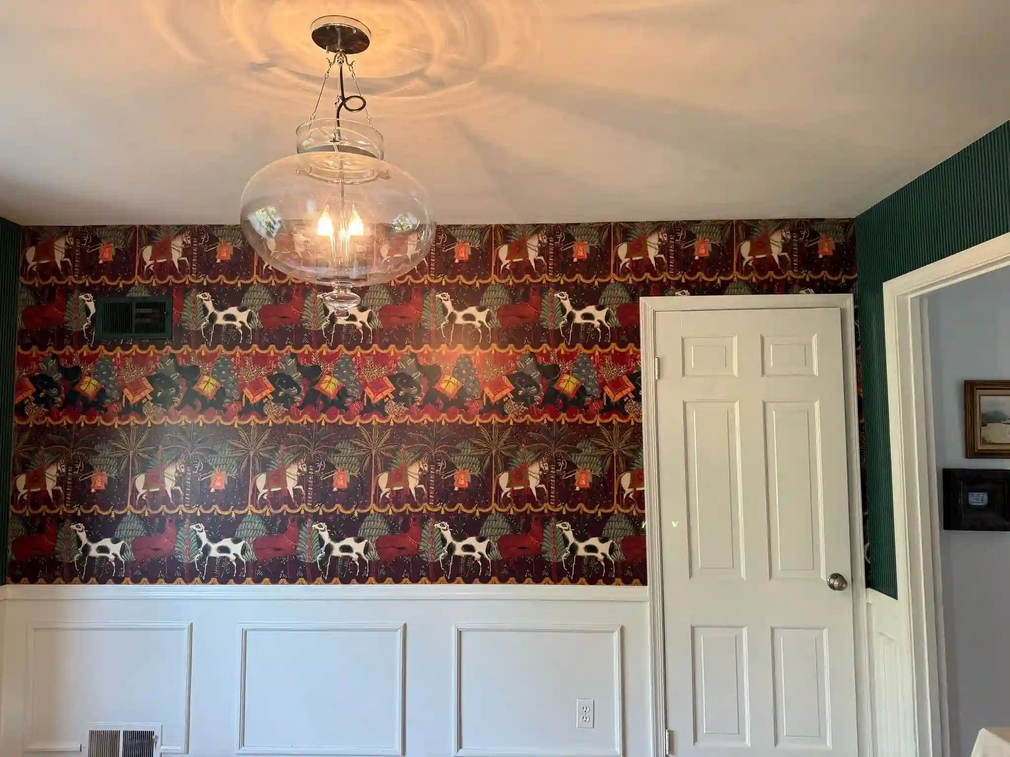 Professional wallpaper removal in Rainier Valley, Seattle